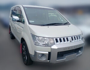 MITSUBISHI DELICA D5